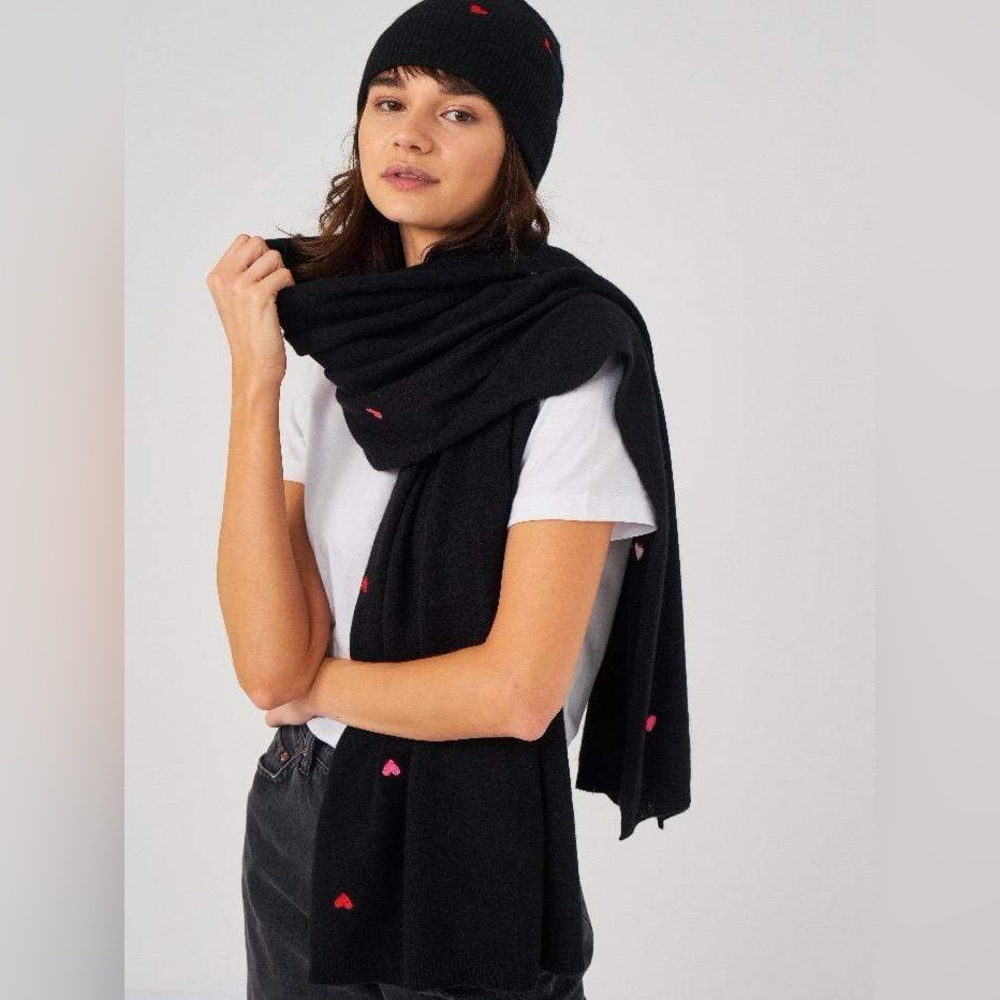 Brodie cashmere embroidered heart scarf, black